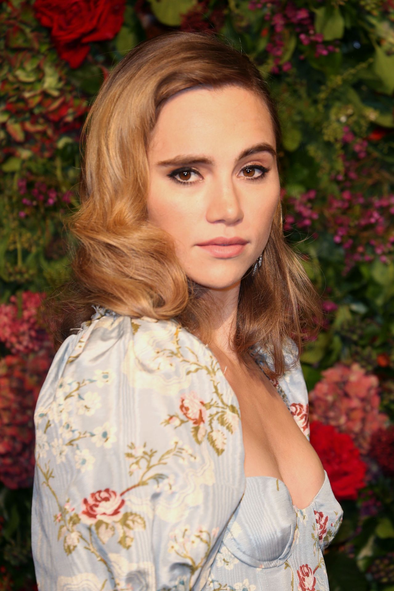 Next photo of Suki Waterhouse