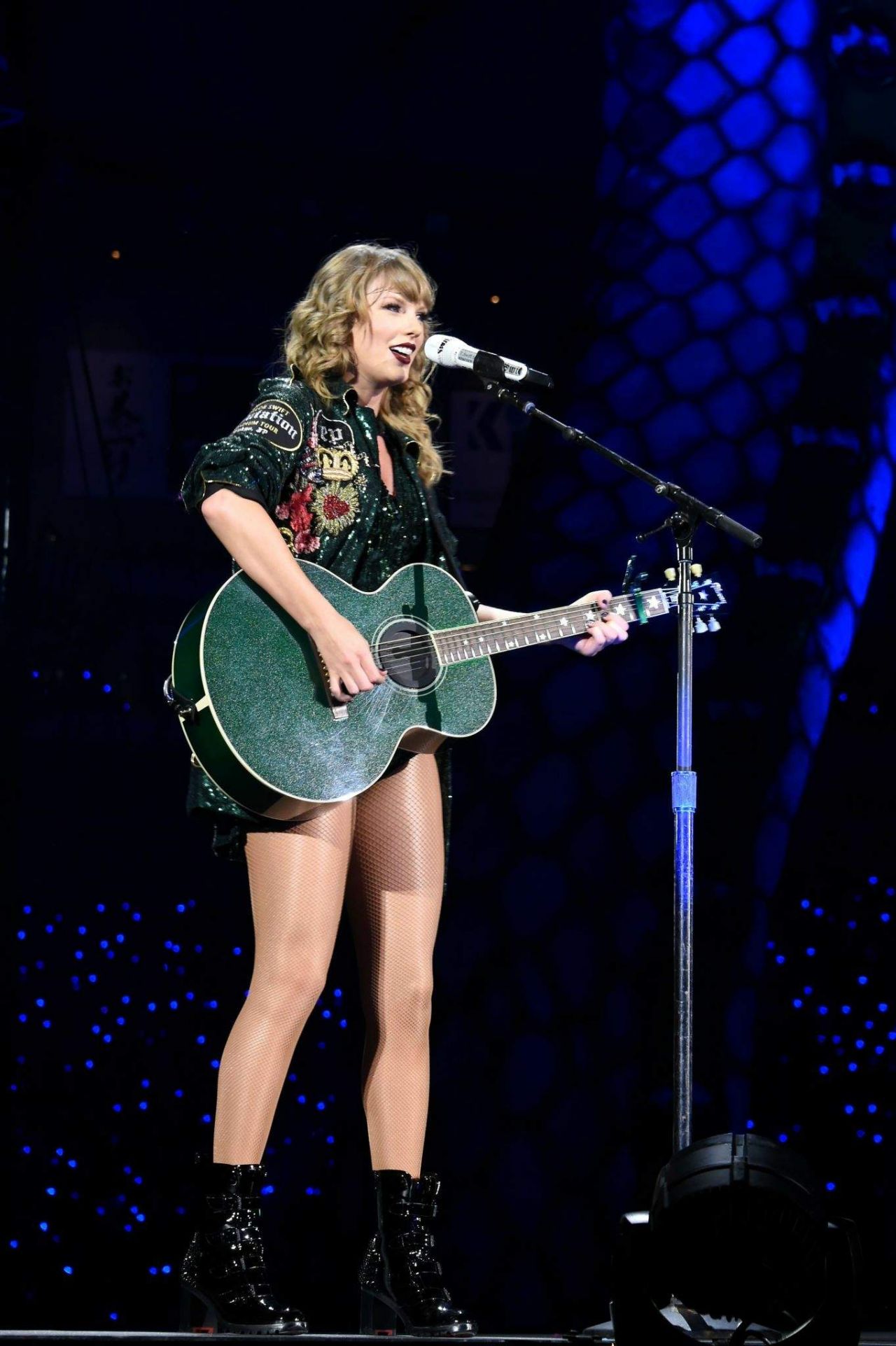 Taylor Swift Performs At Reputation Stadium Tour In Tokyo Celebmafia