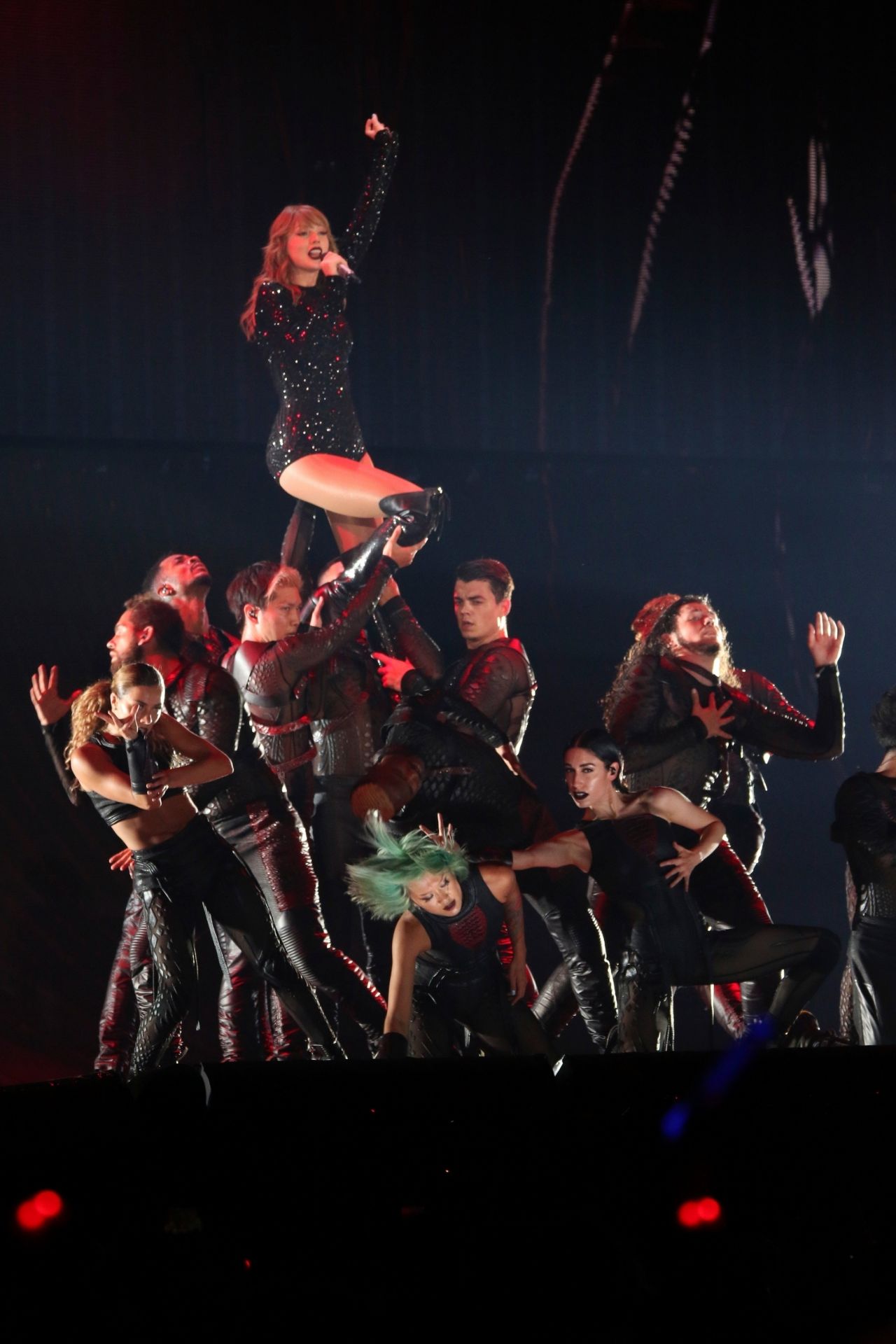 Taylor Swift – Performs during Reputation Stadium Tour in Brisbane ...