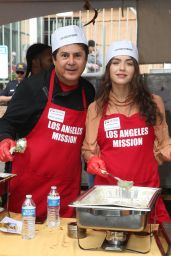 Victoria Konefal – Los Angeles Mission Thanksgiving Meal for the Homeless 11/21/2018