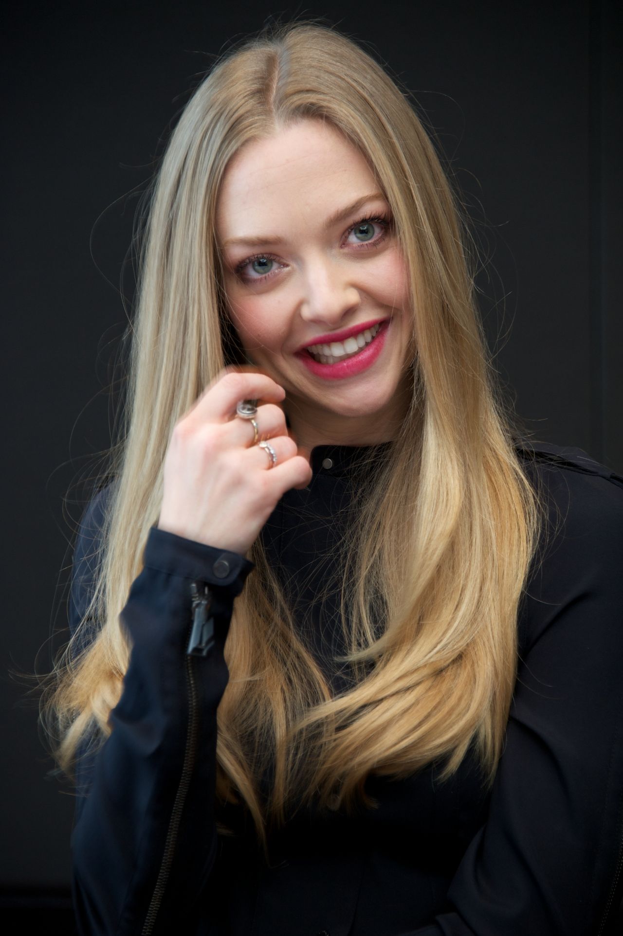 Amanda Seyfried - "Les Miserables" Press Conference in New York