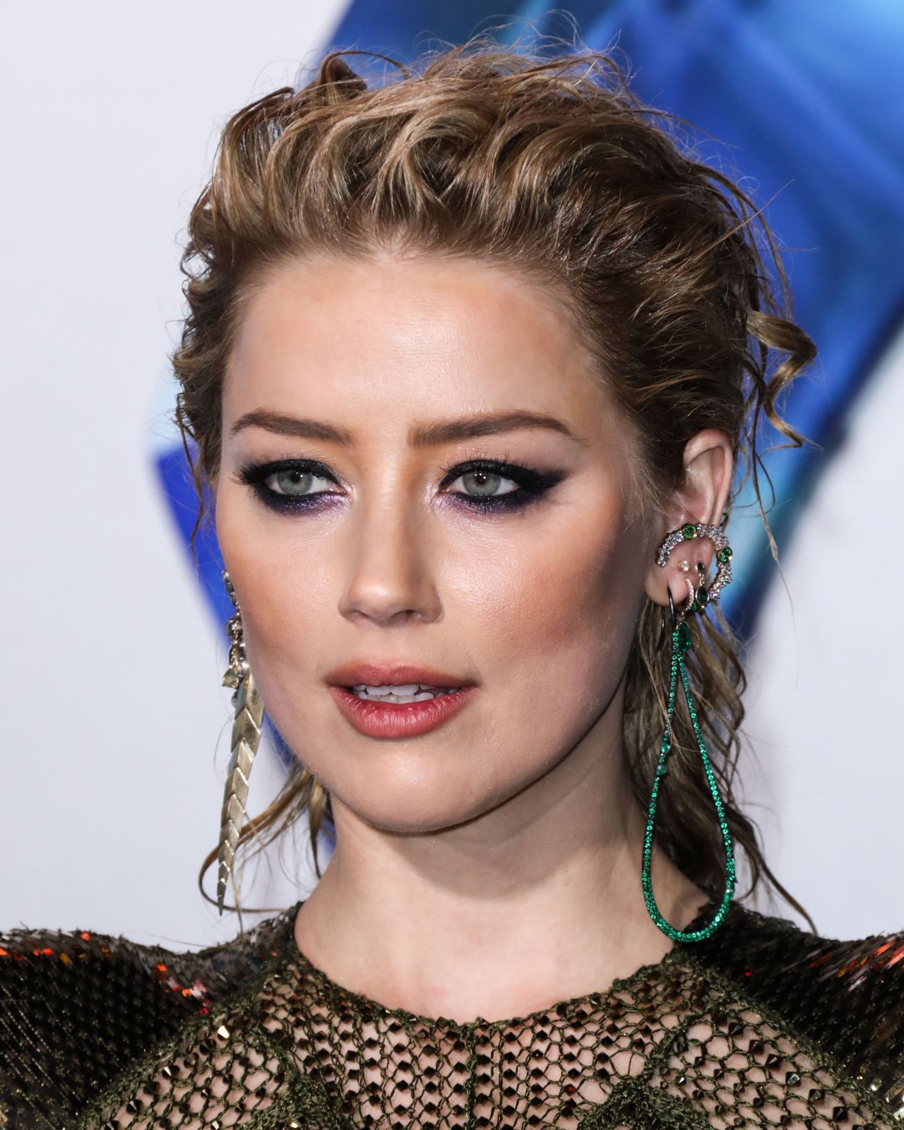 Amber Heard - "Aquaman" Premiere in LA • CelebMafia