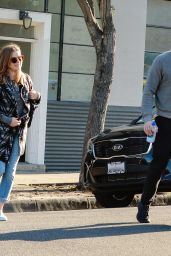 Amy Adams - Shopping in Beverly Hills 11/30/2018
