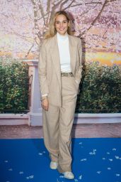 Camille Lou – “Mary Poppins Returns” Premiere in Paris