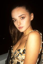 Charlotte Lawrence - Personal Pics 12/20/2018