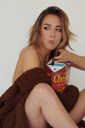 Chloe Bennet - Personal Pics 12/06/2018