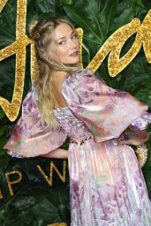 Clara Paget – The Fashion Awards 2018 in London