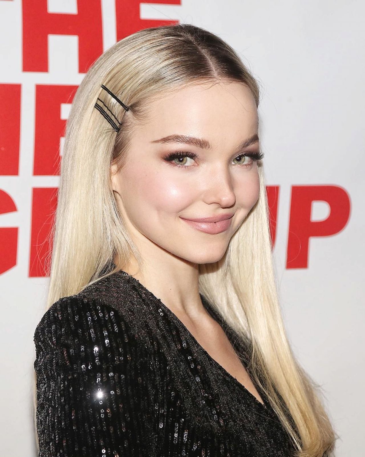 Dove Cameron - Personal Pics 12/17/2018 • CelebMafia