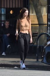 Emily Ratajkowski is Spotted Out With Friends in Los Angeles 12/18/2018