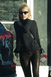 Emma Roberts in a Pair of Leopard Print Pants - Los Angeles 12/03/2018