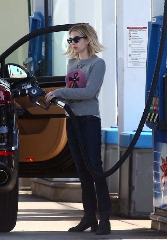 Emma Roberts - Stops for Gas in Hollywood 11/30/2018