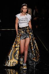 Gigi Hadid – Versace Pre-Fall 2019 Fashion Show in NYC