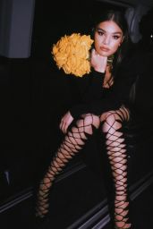 Hailee Steinfeld - Personal Pics 12/25/2018