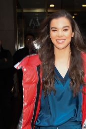 Hailee Steinfeld Style and Fashion - Out in NYC 12/18/2018