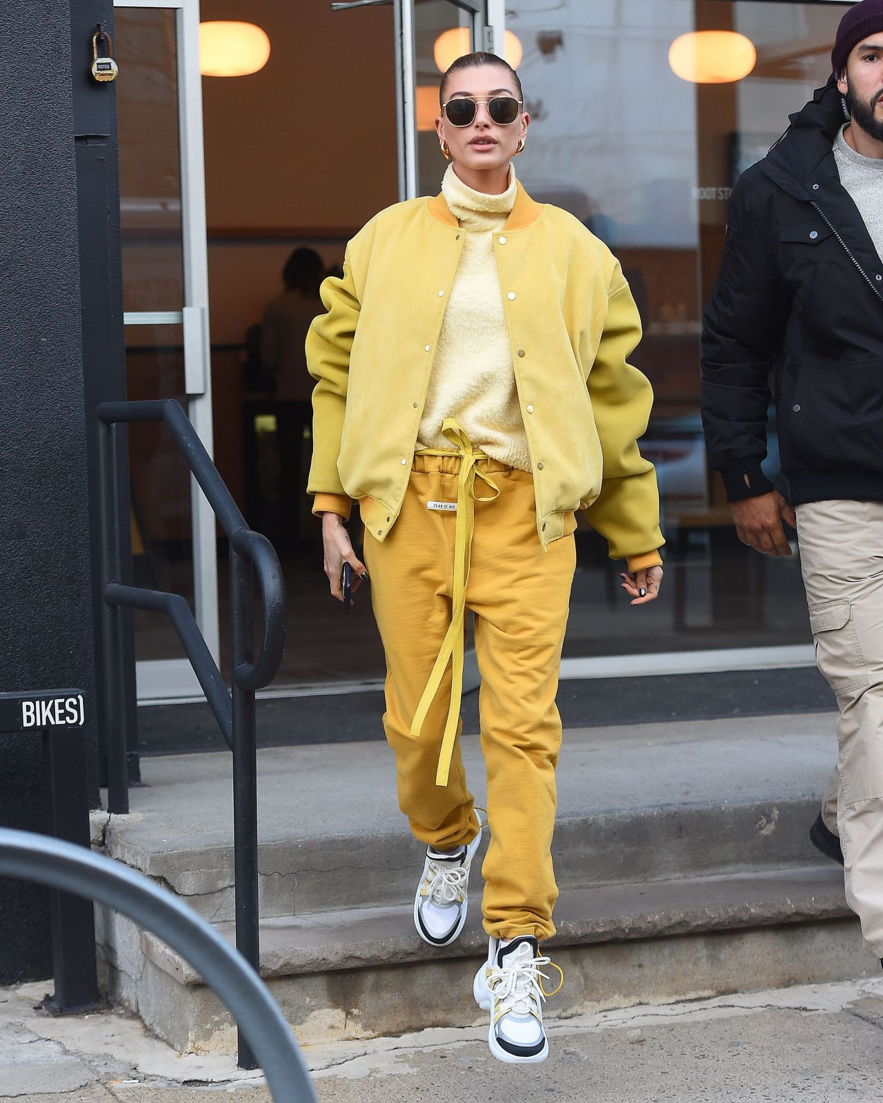 Hailey Baldwin Bieber Street Fashion 12/10/2018 • CelebMafia