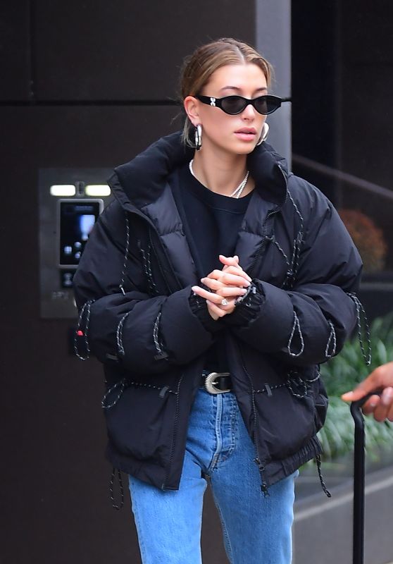 Hailey Bieber - Out and About in NYC 12/02/2018