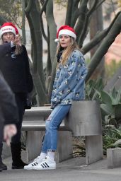Heidi Klum in Disneyland 12/23/2018