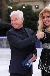 Holly Willoughby - Dancing On Ice TV Show Photocall in London 12/18/2018