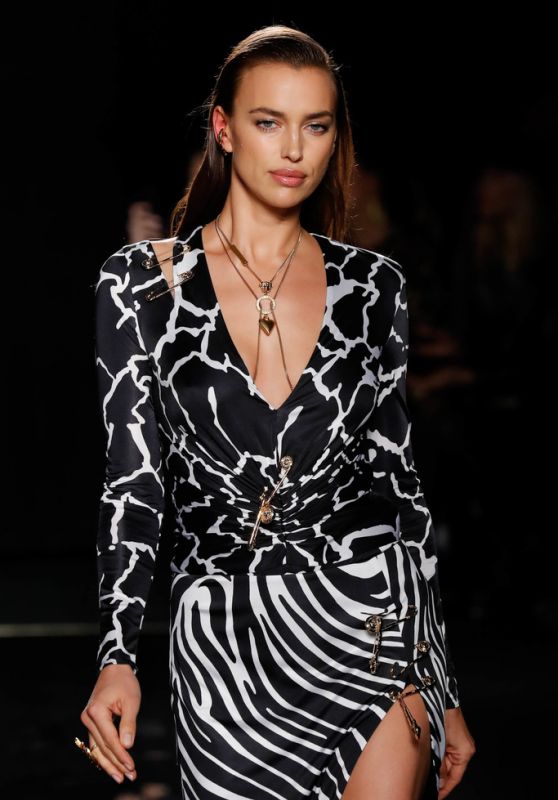 Irina Shayk – Versace Pre-Fall 2019 Fashion Show in NYC