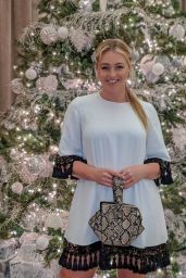 Iskra Lawrence - Personal Pics, December 2018