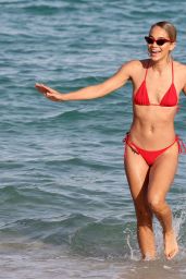 Jasmine Sanders in a Red Bikini 11/29/2018