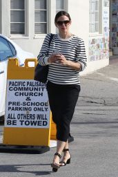 Jennifer Garner - Leaving Church in Pacific Palisades 12/16/2018