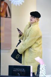Jennifer Lawrence Style and Fashion 12/19/2018