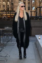 Jenny McCarthy Style - Out in NYC 12/19/2018