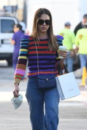 Jessica Alba in Jeans - Shopping in Beverly Hills 12/21/2018