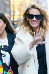 Julia Roberts Style - Out in New York 12/04/2018