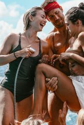 Julianne Hough - Personal Pics 12/24/2018