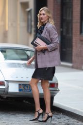 Karlie Kloss - Estee Lauder Photoshoot Set in New York 12/12/2018