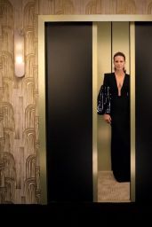 Kate Beckinsale - Golden Globes Elevator 2018