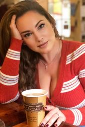 Kelly Brook - Personal Pics, December 2018