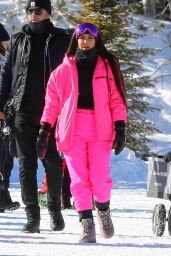 Kim Kardashian - Hitting the Slopes in Aspen 12/29/2018