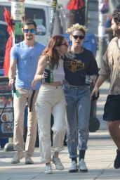 Kristen Stewart and New Girlfriend Sara Dinkin in Los Feliz 12/24/2018