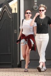 Kristen Stewart and Sara Dinkin - Heads to the Spa and Nail Salon in LA 12/22/2018