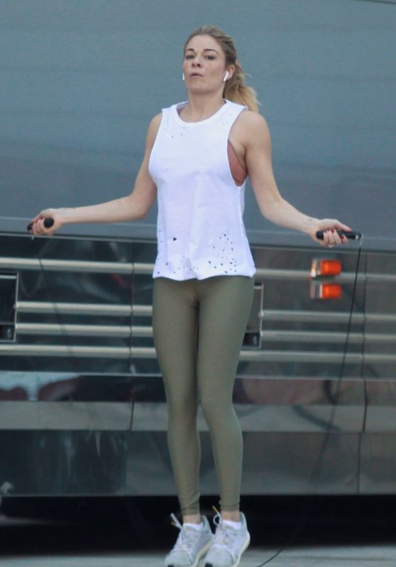 LeAnn Rimes Working Out 12/15/2018