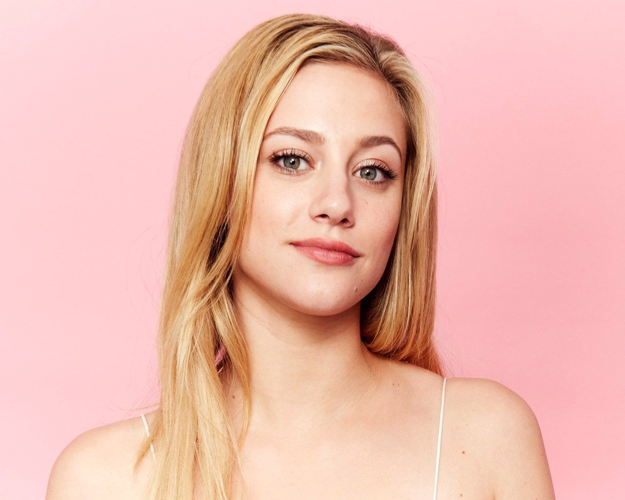 Lili Reinhart Wallpapers (+6) • CelebMafia