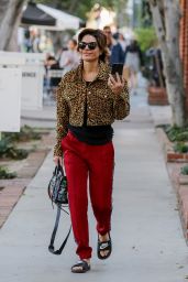 Lisa Rinna Street Style - Runs Errands in LA 12/21/2018