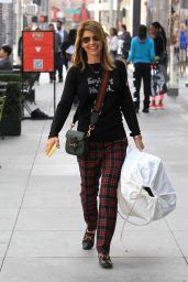 Lori Loughlin - Shopping in Beverly Hills 12/23/2018