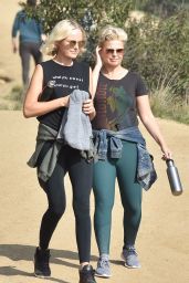 Malin Akerman - Hike in Los Angeles 12/24/2018