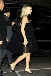 Margot Robbie - Arrives at Chanel Metiers d