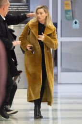 Margot Robbie - JFK Airport in NYC 12/2/2018