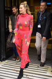 Margot Robbie - Outside of the BBC Radio 1 Studios in London 12/10/2018