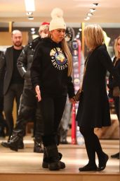 Mariah Carey - Christmas Shopping at Louis Vuitton in Aspen 12/24/2018