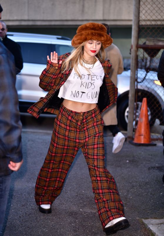 Miley Cyrus Style - New Jersey 12/10/2018