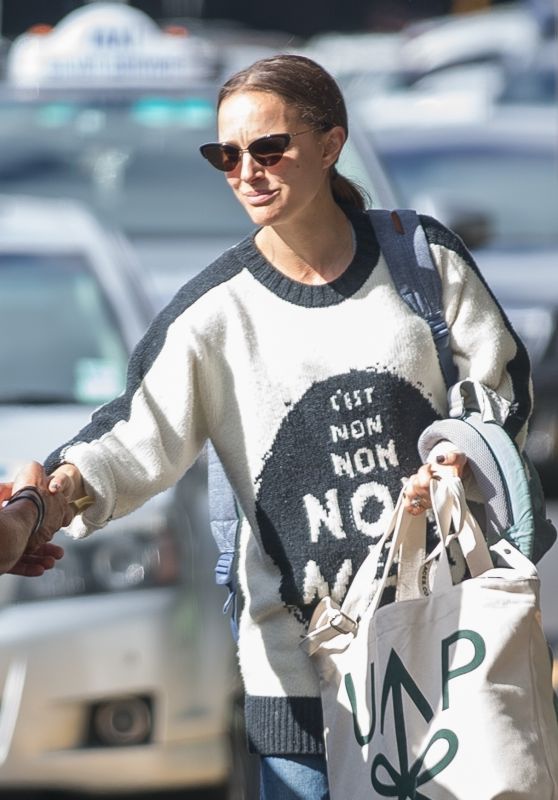 Natalie Portman - Departs Melbourne Airport 12/02/2018