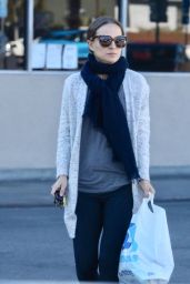Natalie Portman - Grocery Shopping in Los Angeles 12/28/2018