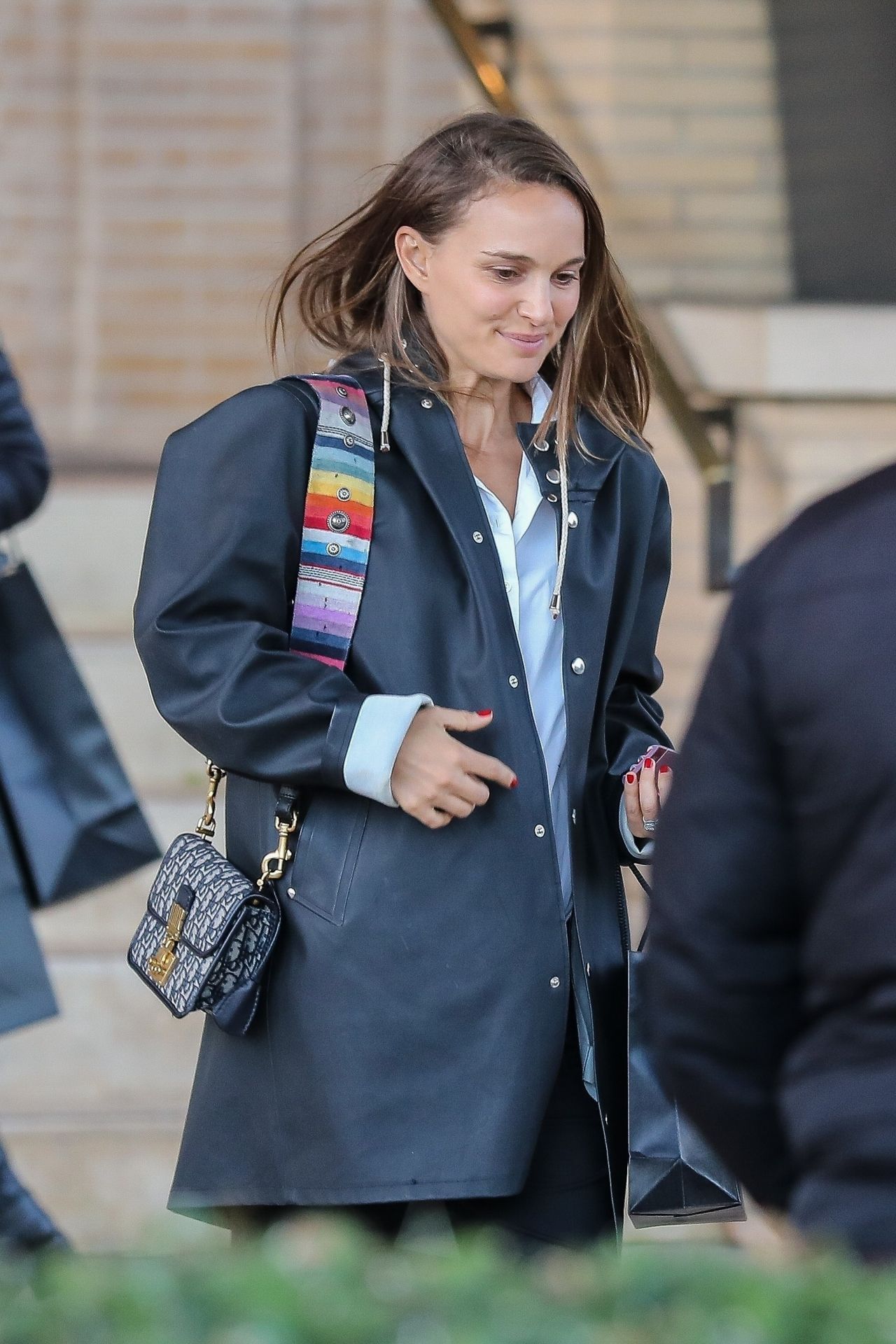 Natalie Portman - Shopping at Barneys New York in Beverly Hills 12/06